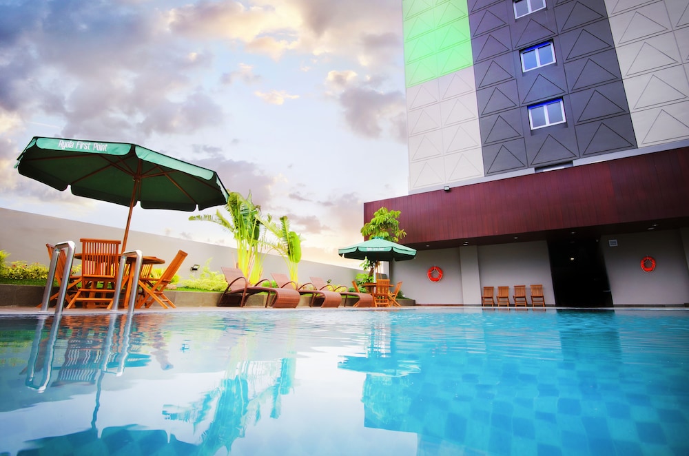 ayola first point hotel pekanbaru