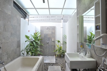 bali yarra villas seminyak