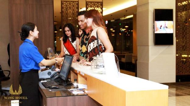 wing hotel kualanamu airport