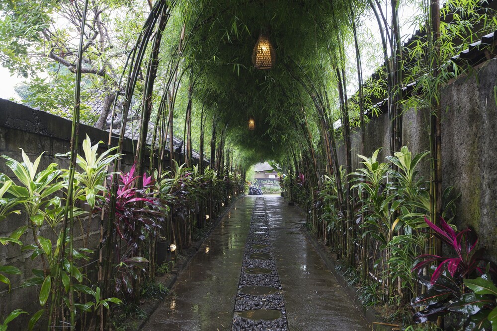 desak putu putera cottages