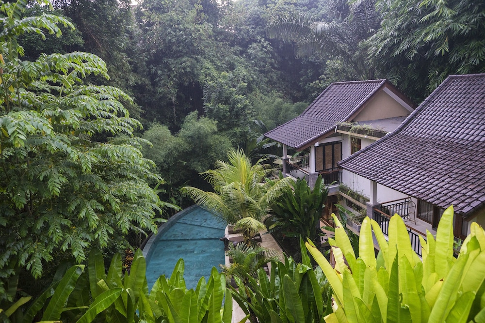 desak putu putera cottages