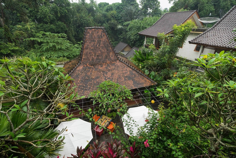 desak putu putera cottages