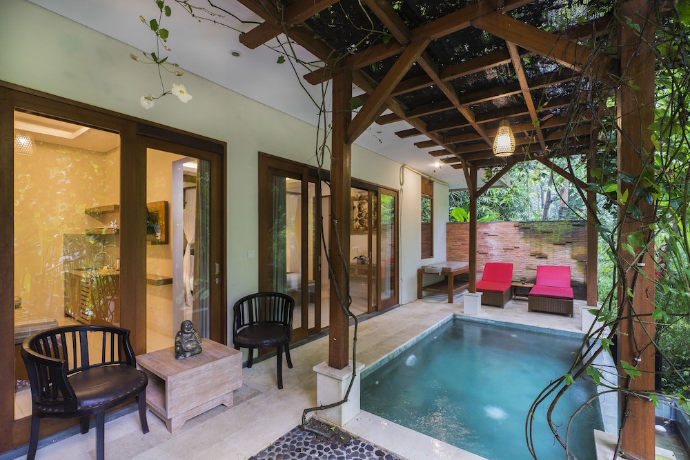 desak putu putera cottages