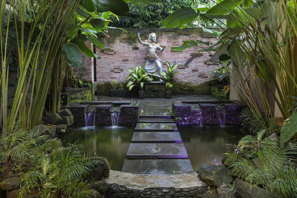 desak putu putera cottages