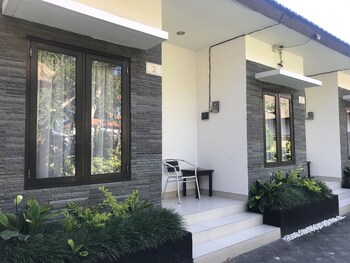 the celuk homestay