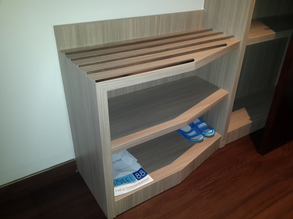 hotel 88 fatmawati jakarta by wh