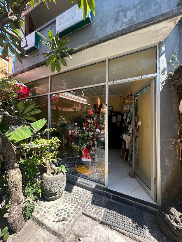 sari buana bed and breakfast