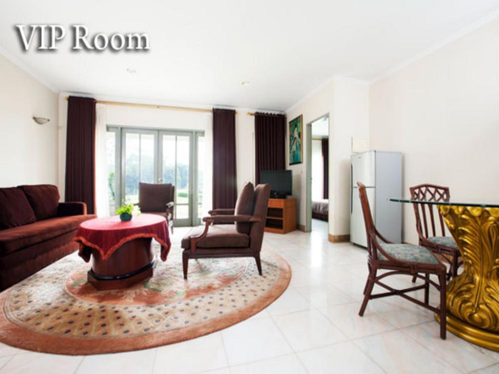 bungalow modern golf and country club