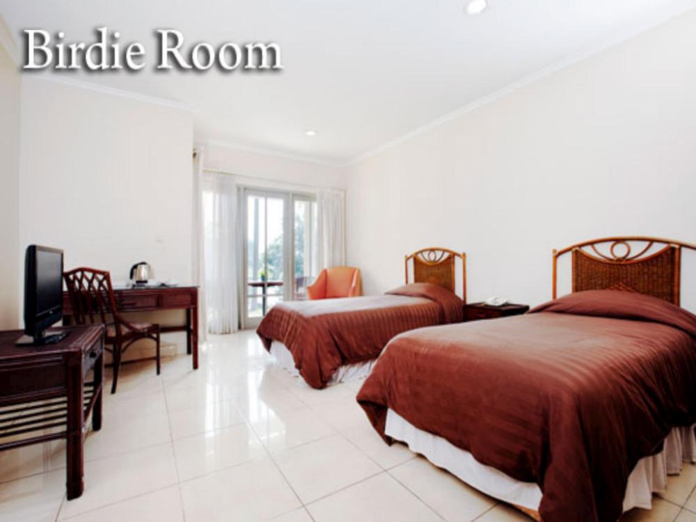 bungalow modern golf and country club