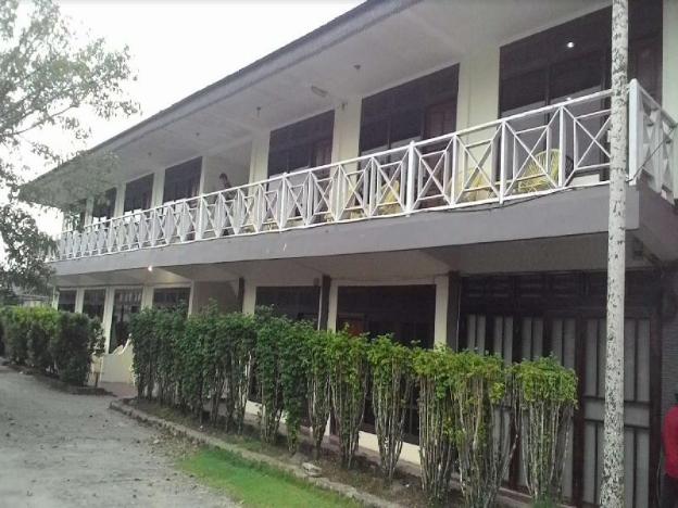 serayu hotel timika