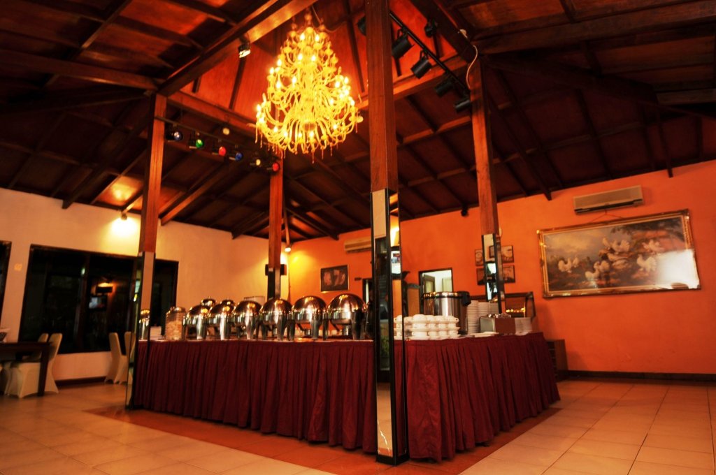 serayu hotel timika