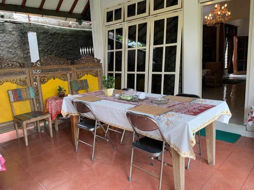 griya cemara homestay