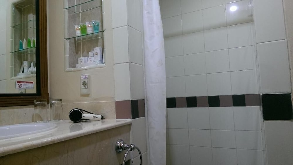 puri kiic golf view hotel