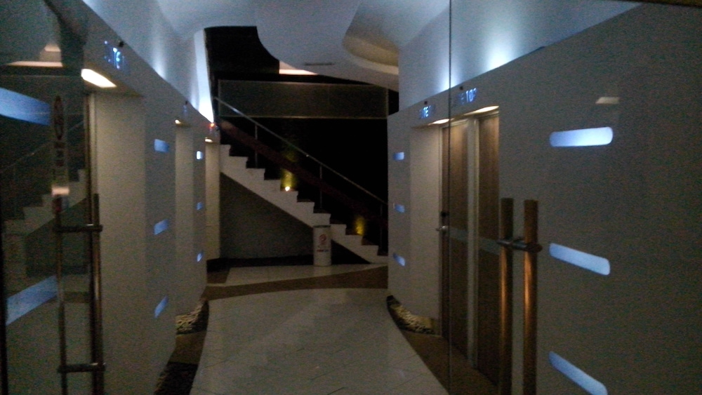 space hotel by papaho