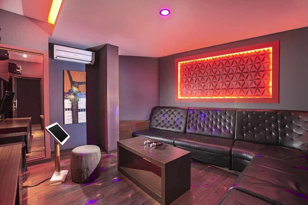 swiss belinn cibitung