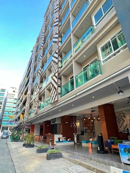 the crib patong