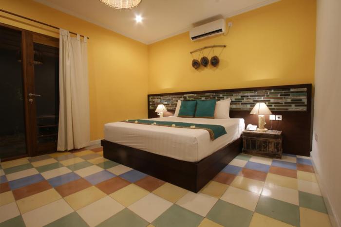 green bird villa