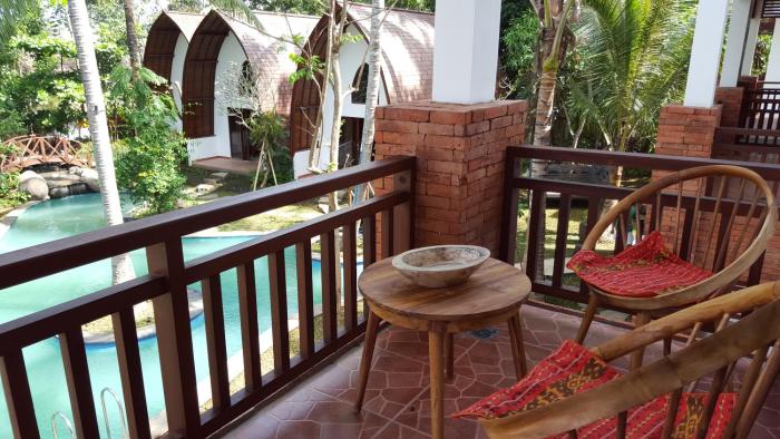 green bird villa