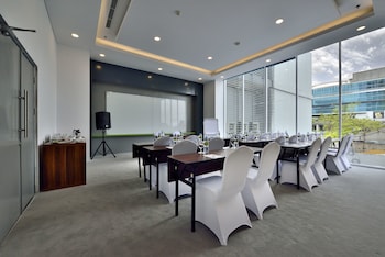 whiz prime hotel sudirman pekanbaru