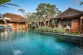 yana villas kemenuh by pramana villas