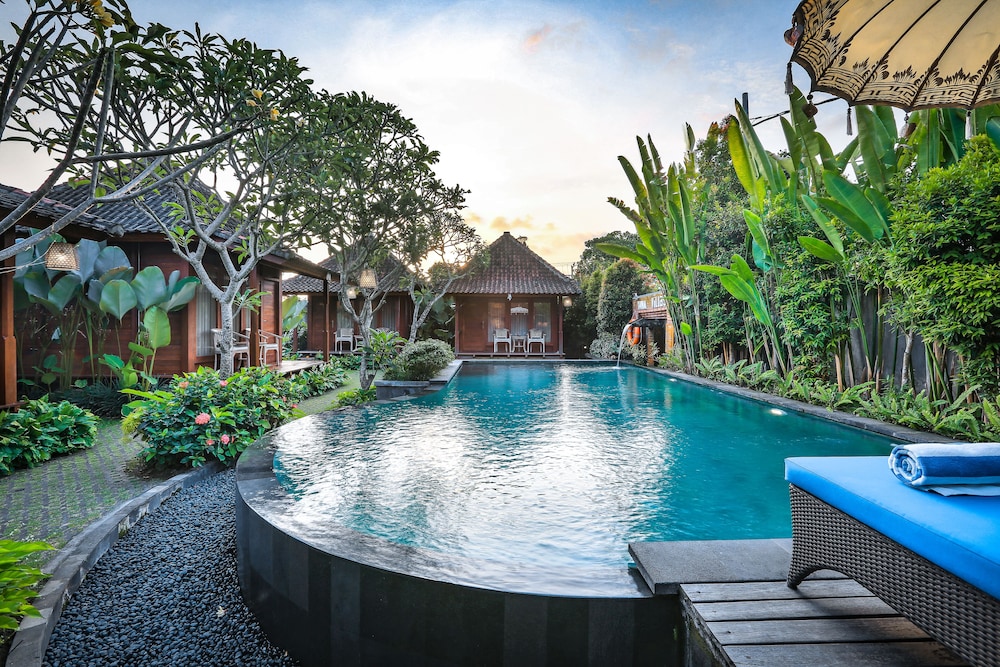 yana villas kemenuh by pramana villas