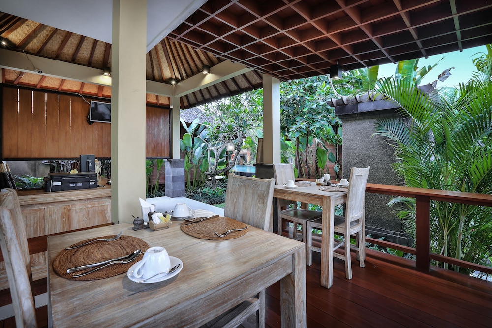 yana villas kemenuh by pramana villas