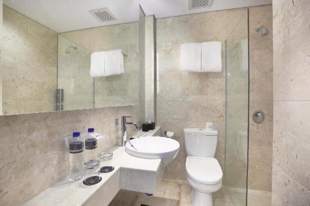hotel neo balikpapan by aston