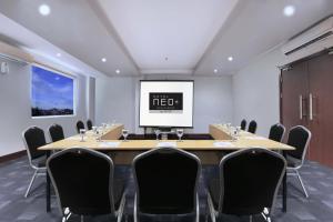 hotel neo balikpapan by aston