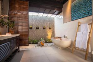 solo villas and retreat