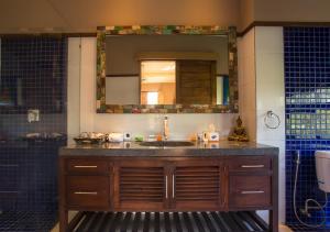 solo villas and retreat