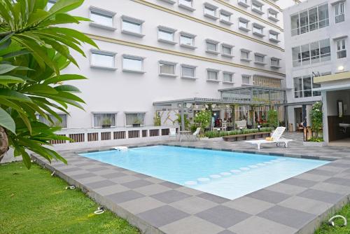 la lisa hotel surabaya