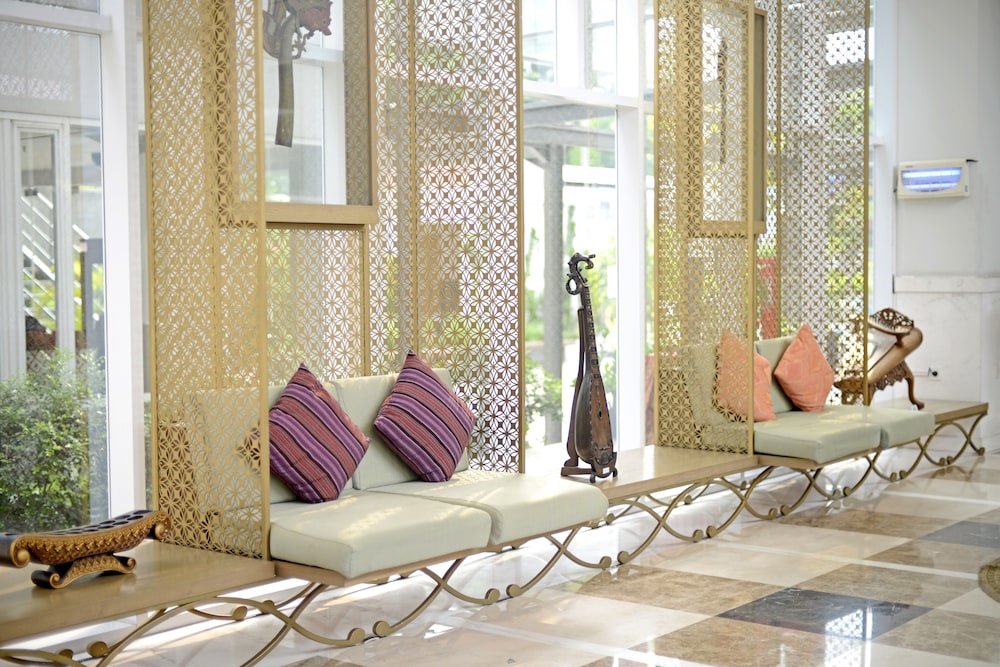 la lisa hotel surabaya