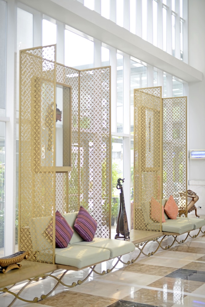 la lisa hotel surabaya