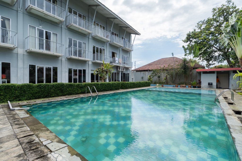 sans hotel bogor indah nirwana puncak