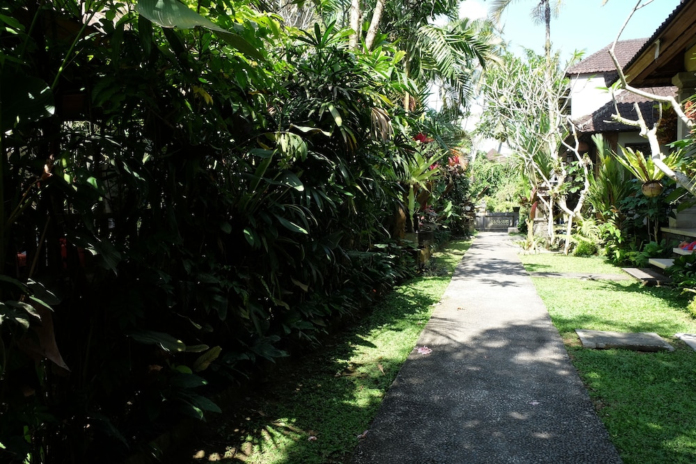 suastika bed and breakfast