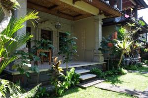 suastika bed and breakfast