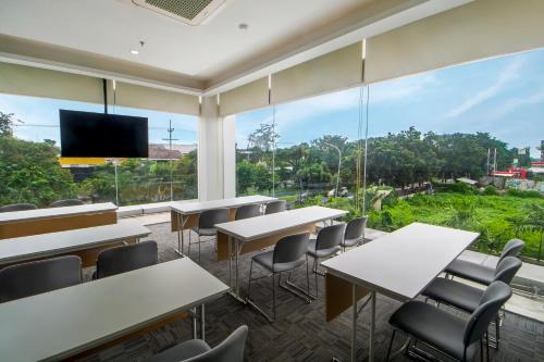 cleo hotel jemursari surabaya