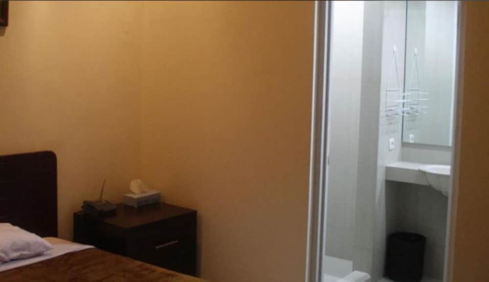 soerabaja place guest house