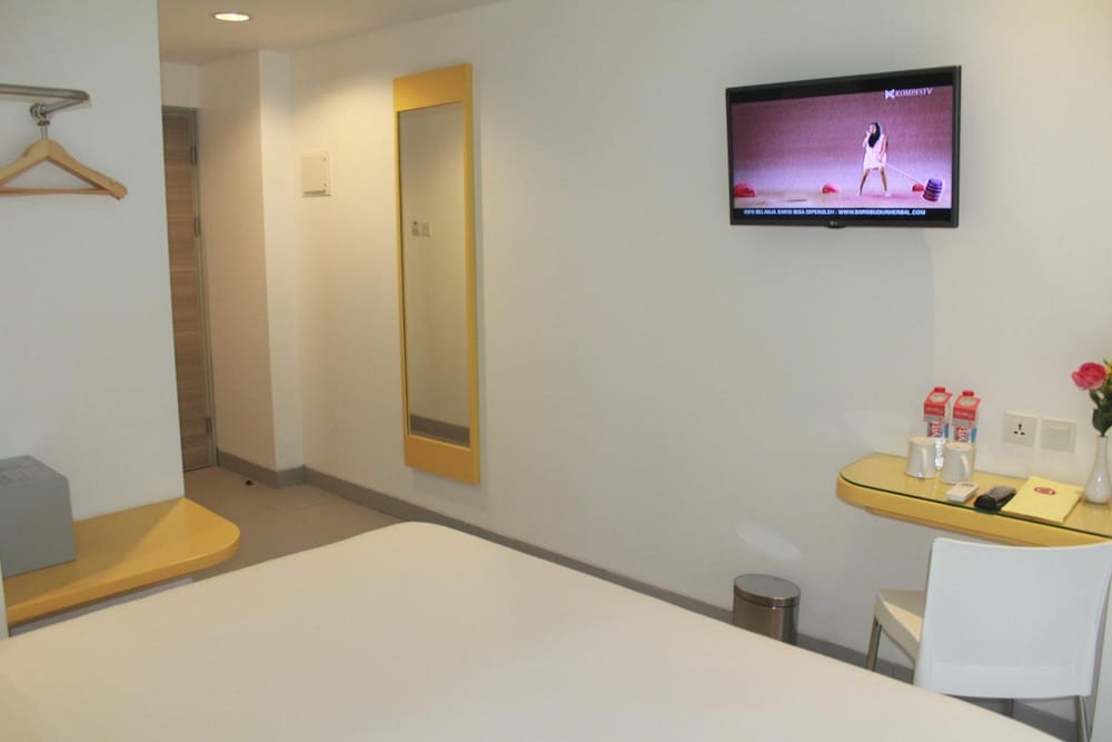 amaris hotel margorejo surabaya