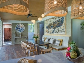 Pantai Indah Villas,Canggu>>Bali,4 star