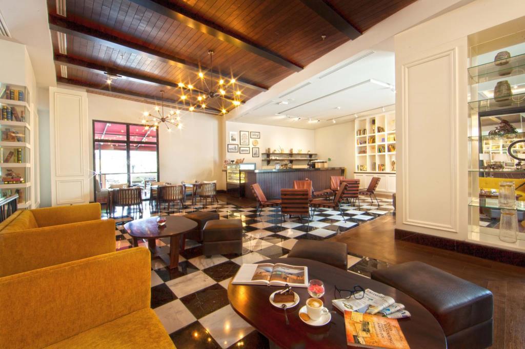 Hotel De Paviljoen,Bandung Wetan>>Bandung,4 star