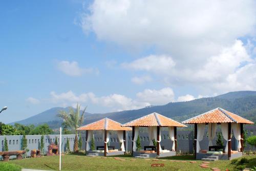 Osmond Villa Resort,Lembang>>Bandung,3 star
