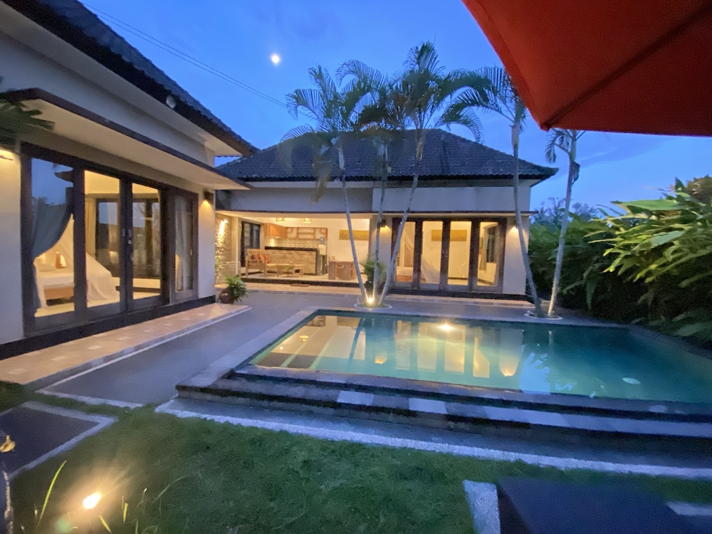 dupa ubud villa