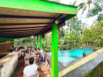 dupa ubud villa