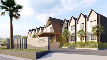 freddies santai sumurtiga