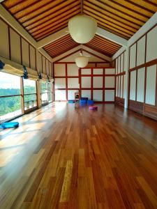 suarapura resort and spa