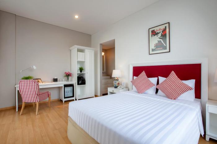 white tree residence