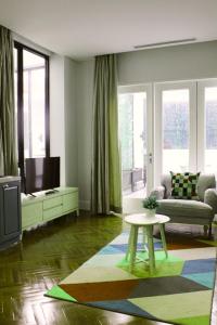 white tree residence