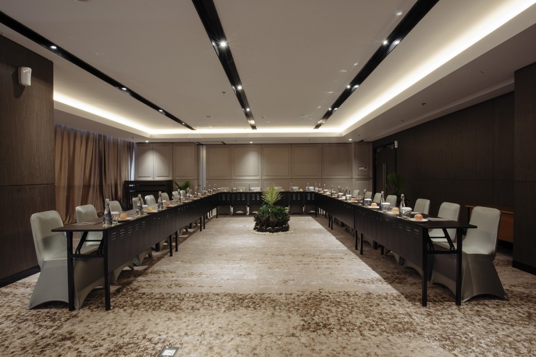 Gramm Hotel By Ambarrukmo,Magelang>>Depok,4 star