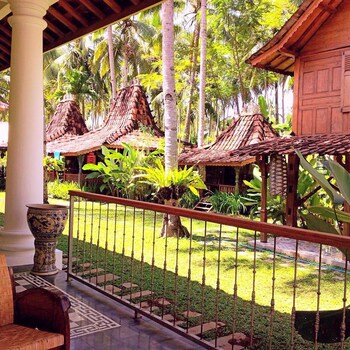 The Ermaja's Pavilion Hotel,Ciamis>>Batu Karas,3 star
